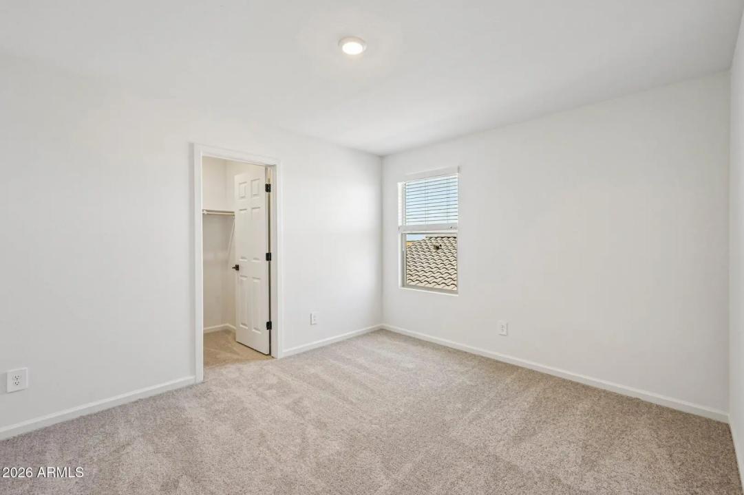 Real Estate Picture 33