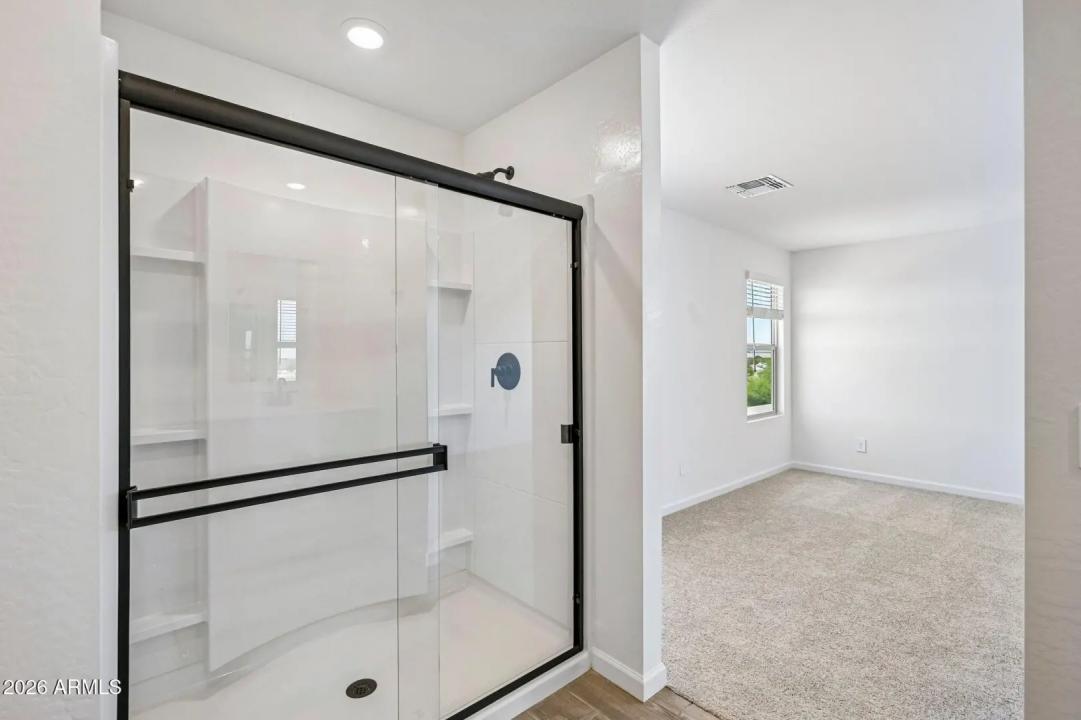 Real Estate Picture 40
