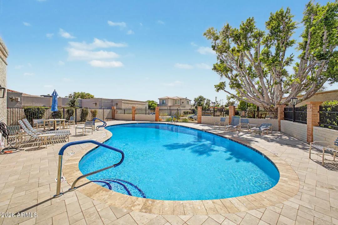 Real Estate Picture 43