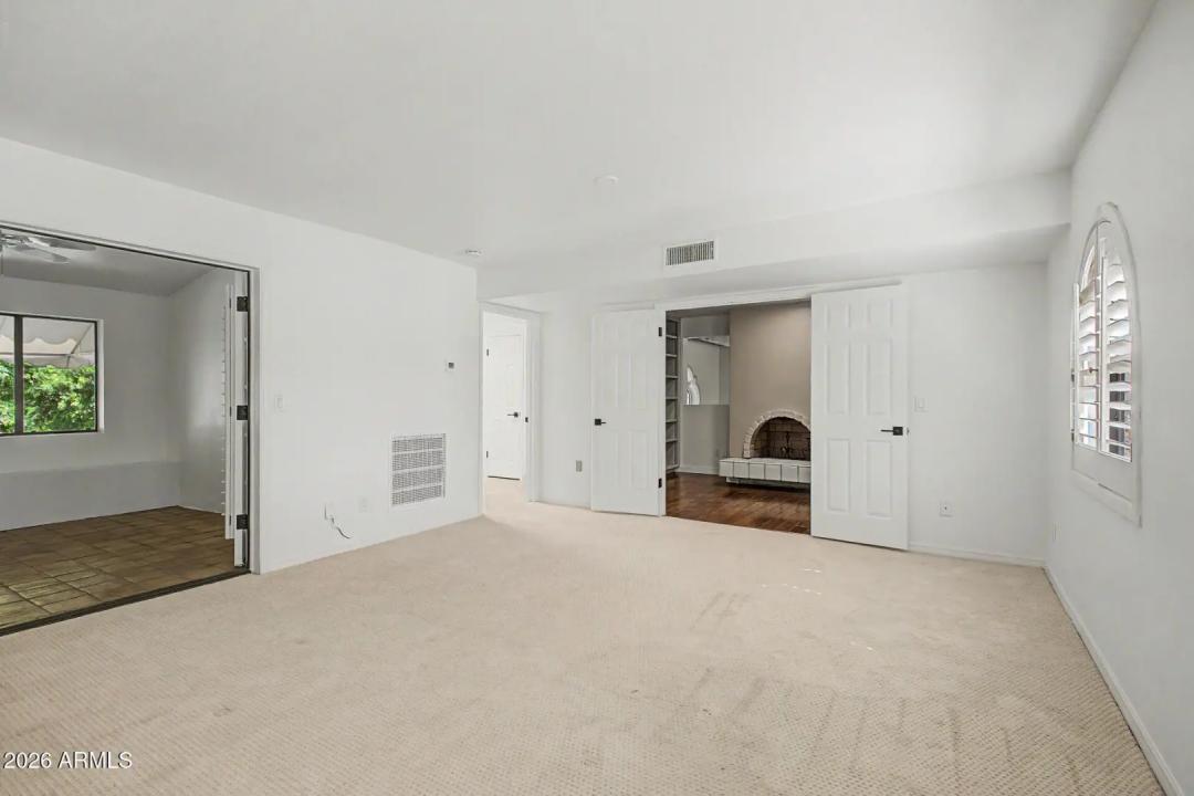 Real Estate Picture 32