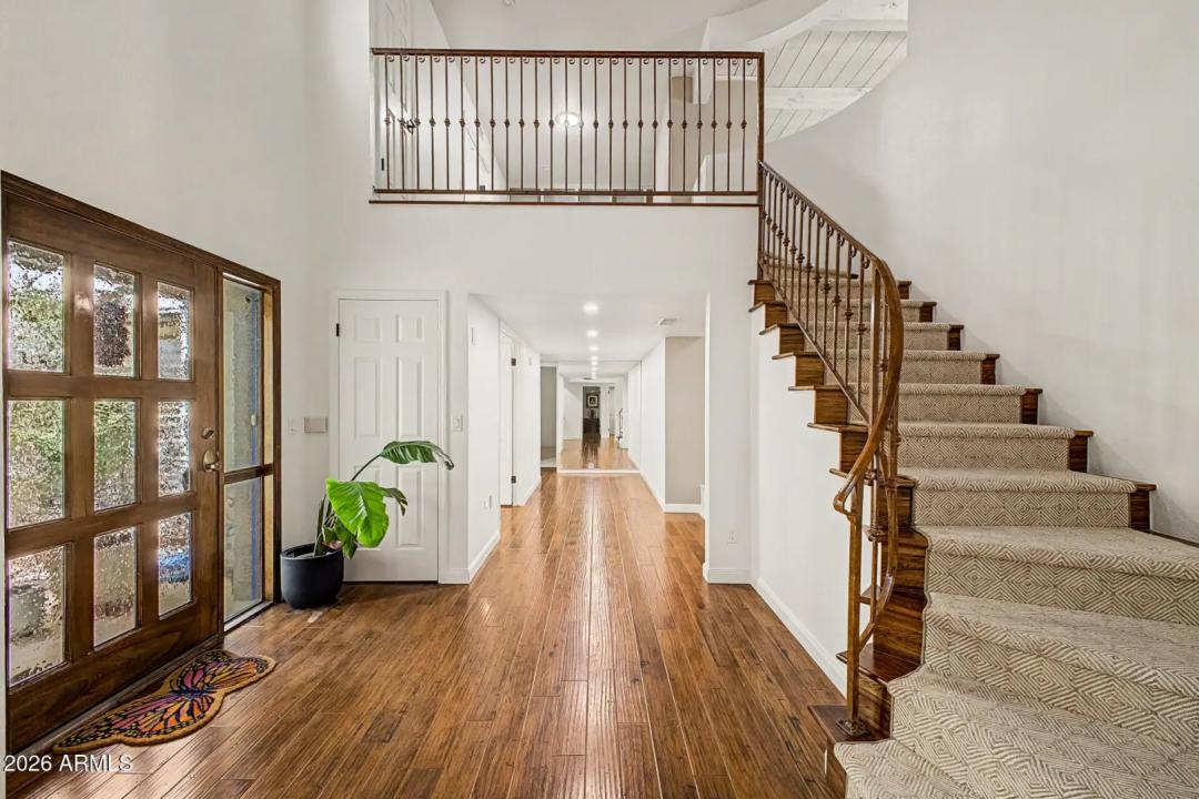 Real Estate Picture 6