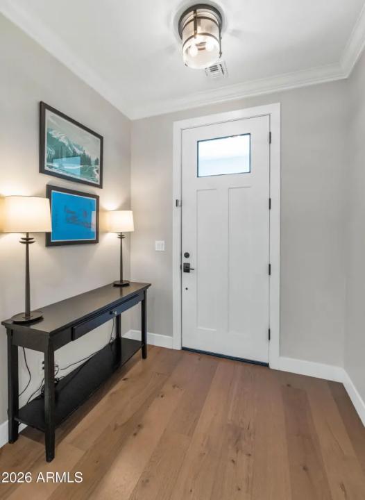 Real Estate Picture 3