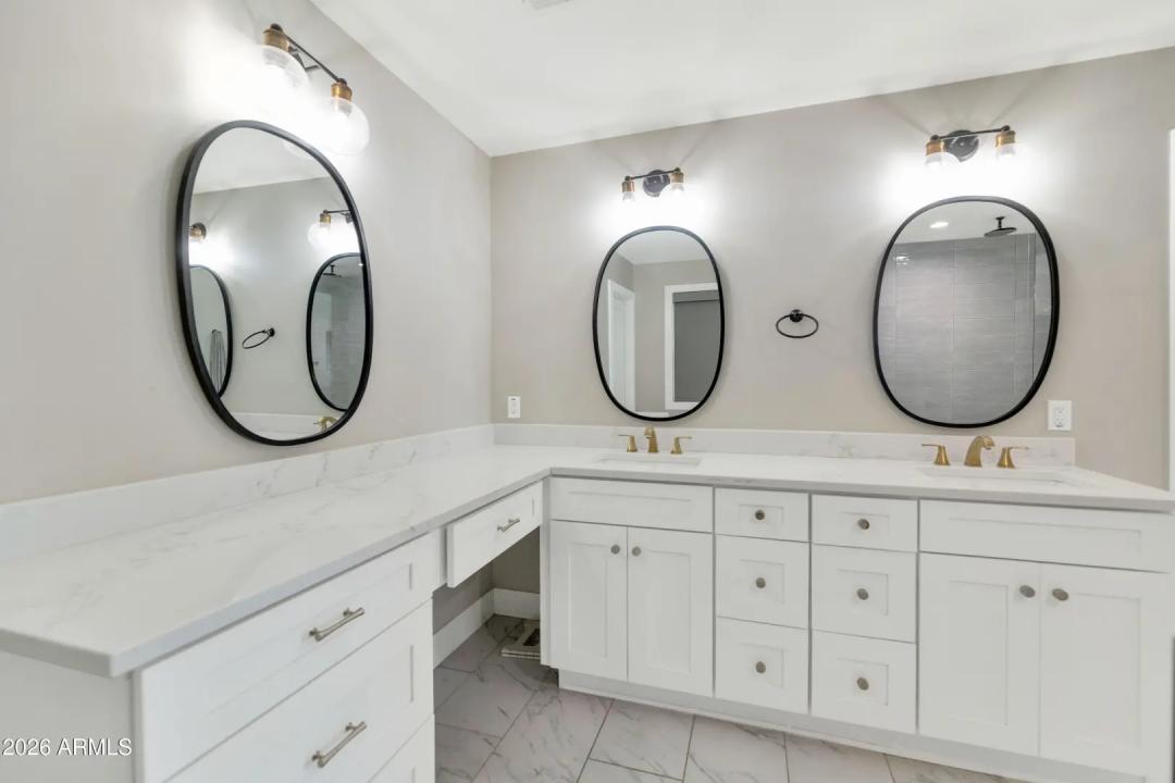 Real Estate Picture 21