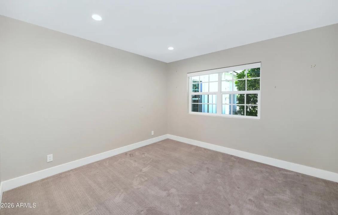 Real Estate Picture 26