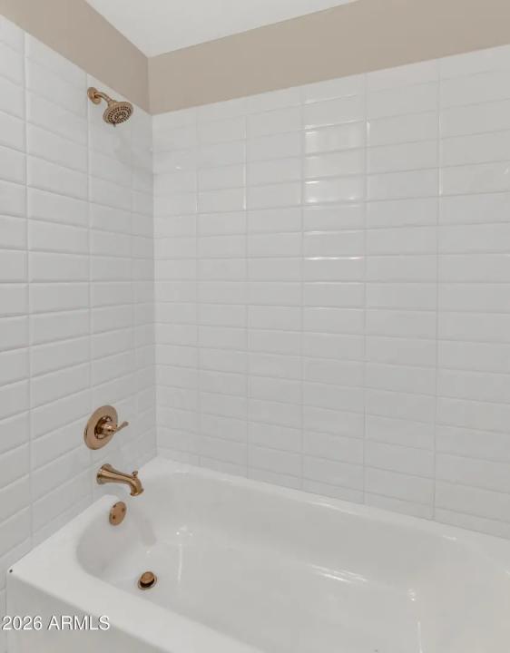 Real Estate Picture 28