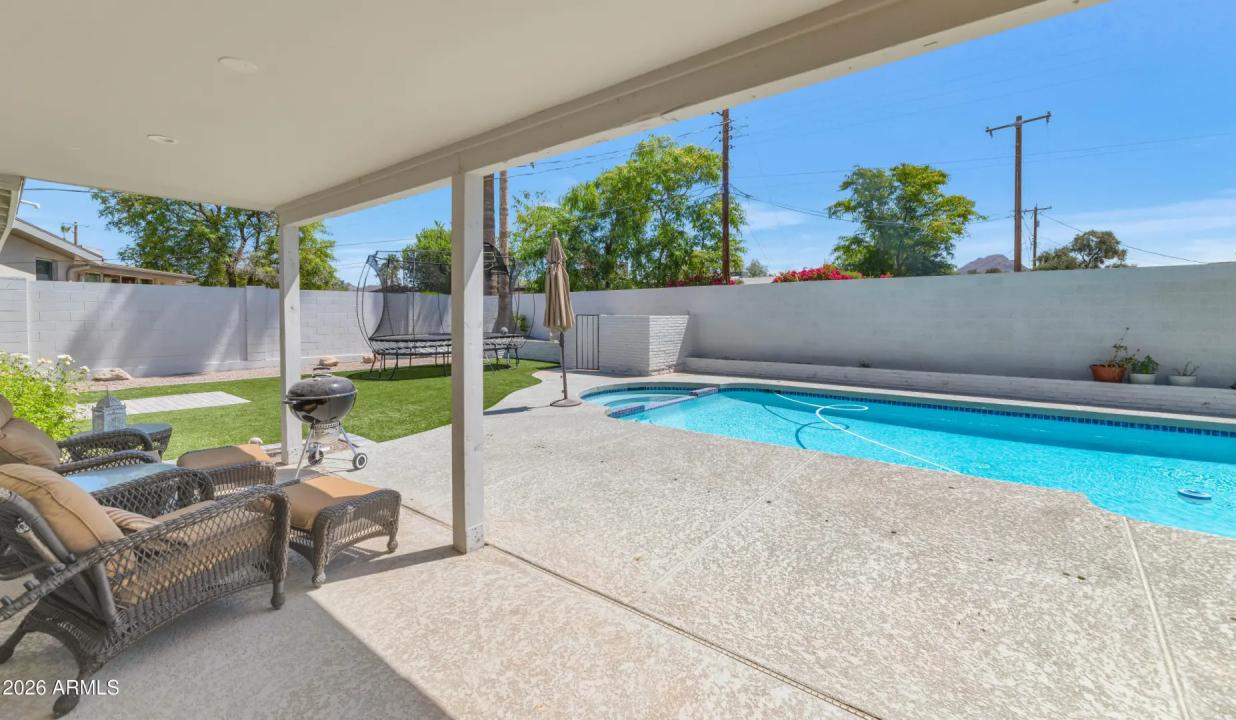 Real Estate Picture 31