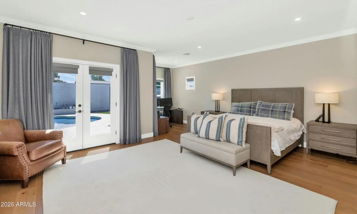Real Estate Picture 17