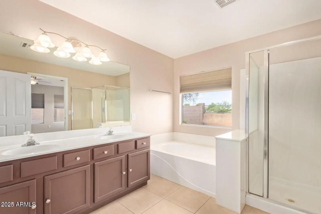 Real Estate Picture 15