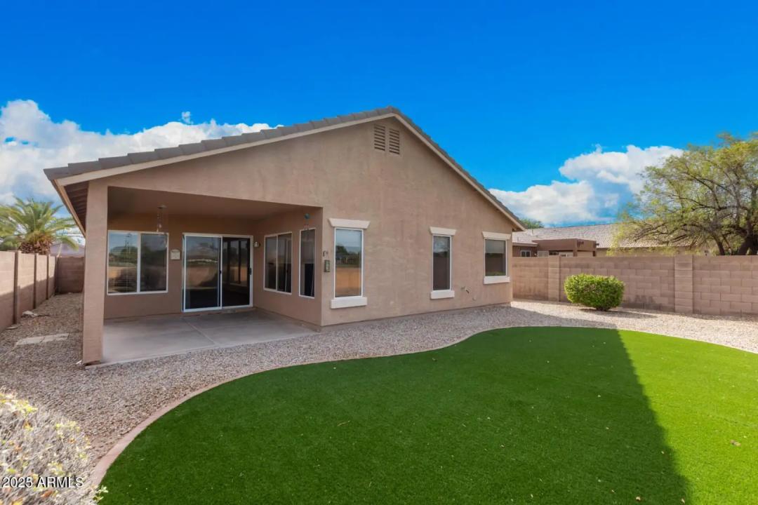 Real Estate Picture 27