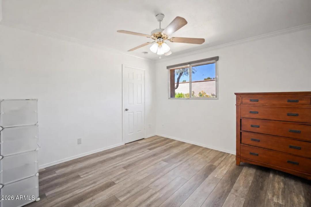 Real Estate Picture 29
