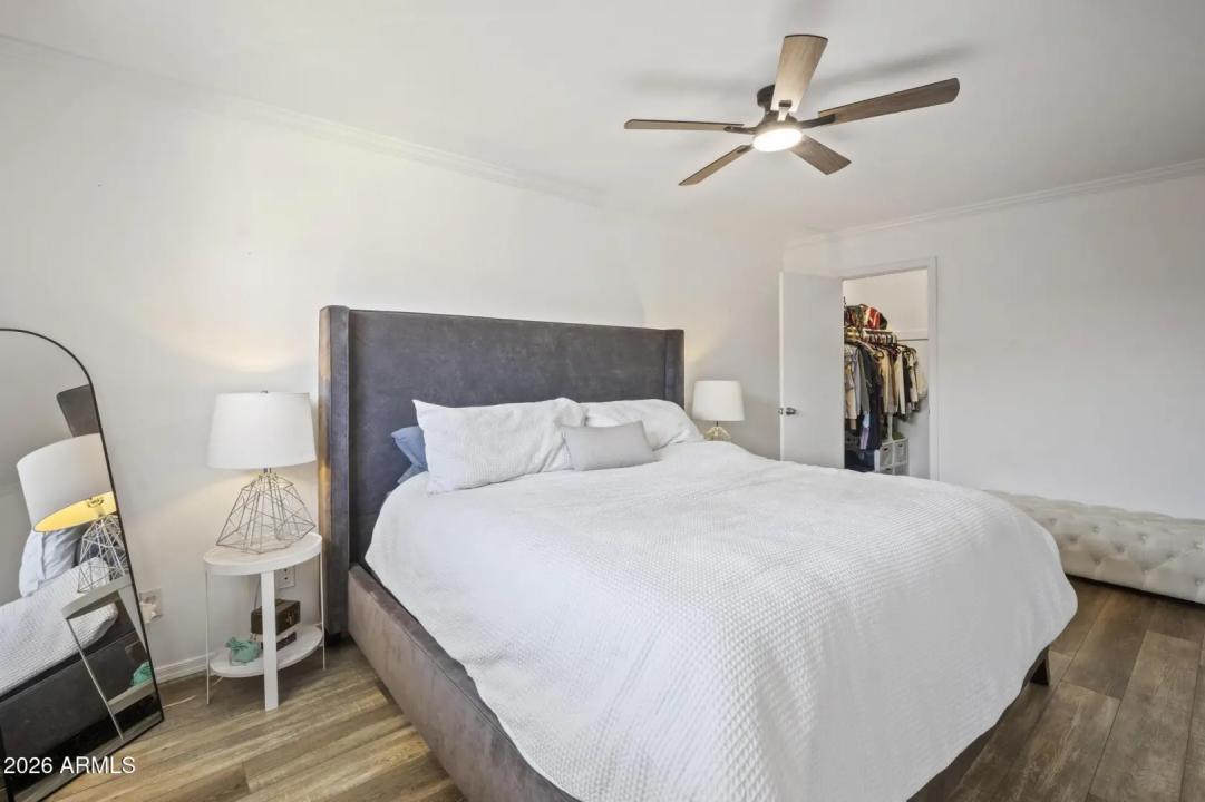 Real Estate Picture 25