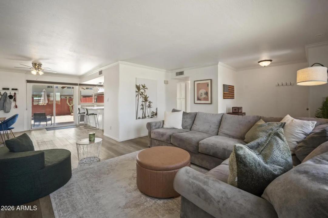 Real Estate Picture 13