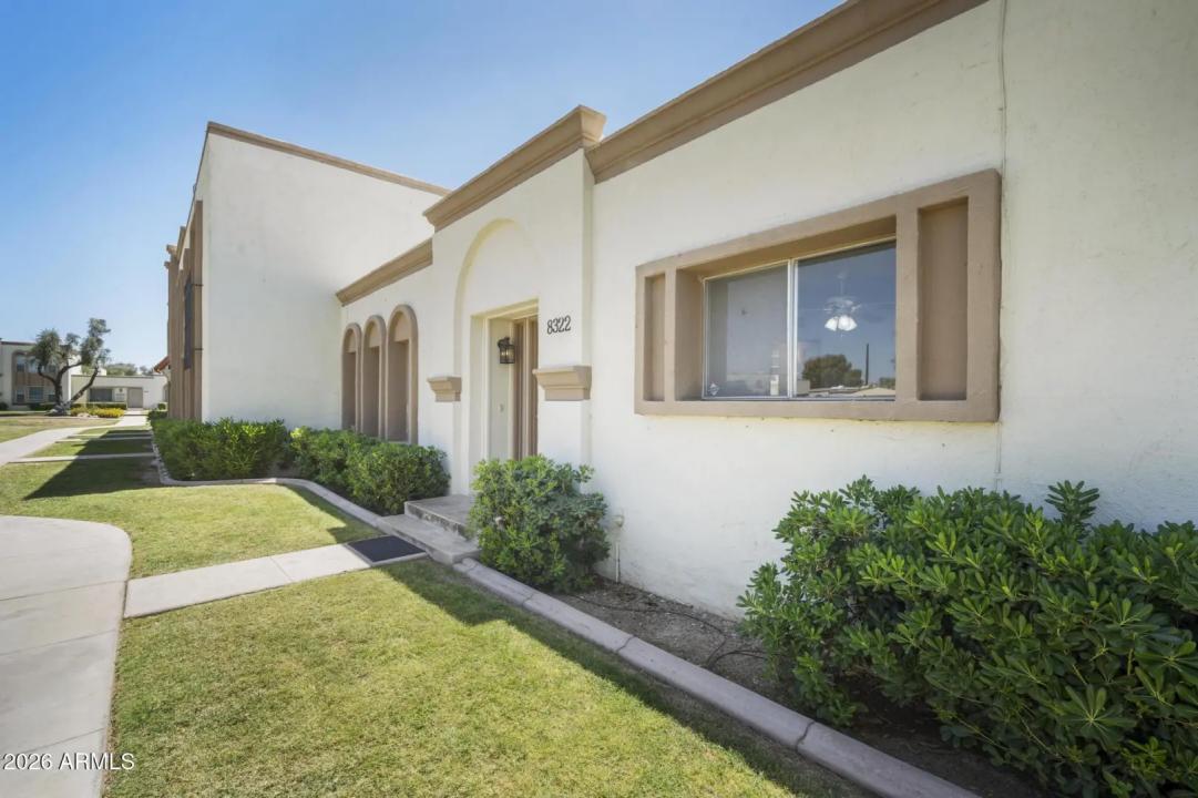 Real Estate Picture 7
