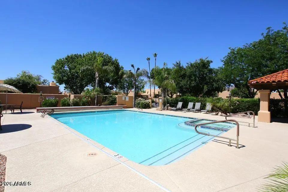 Real Estate Picture 7