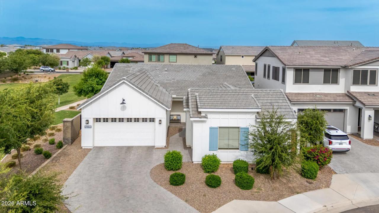 Real Estate Picture 2