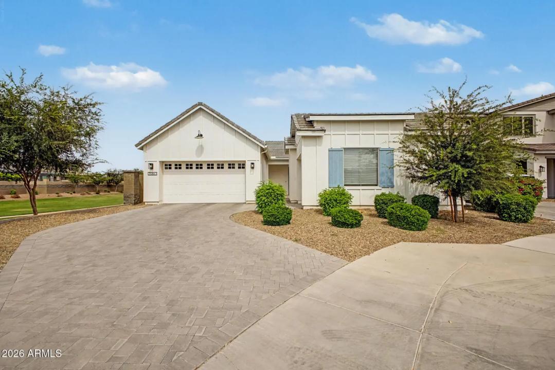 Real Estate Picture 5
