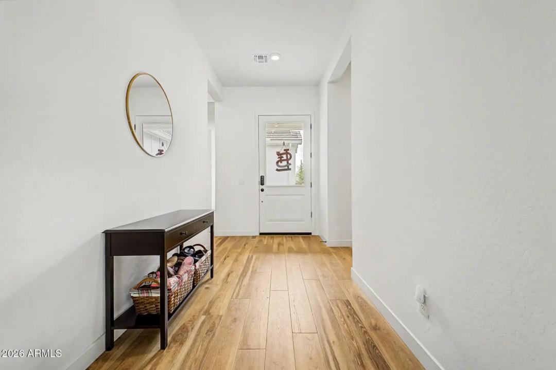 Real Estate Picture 10