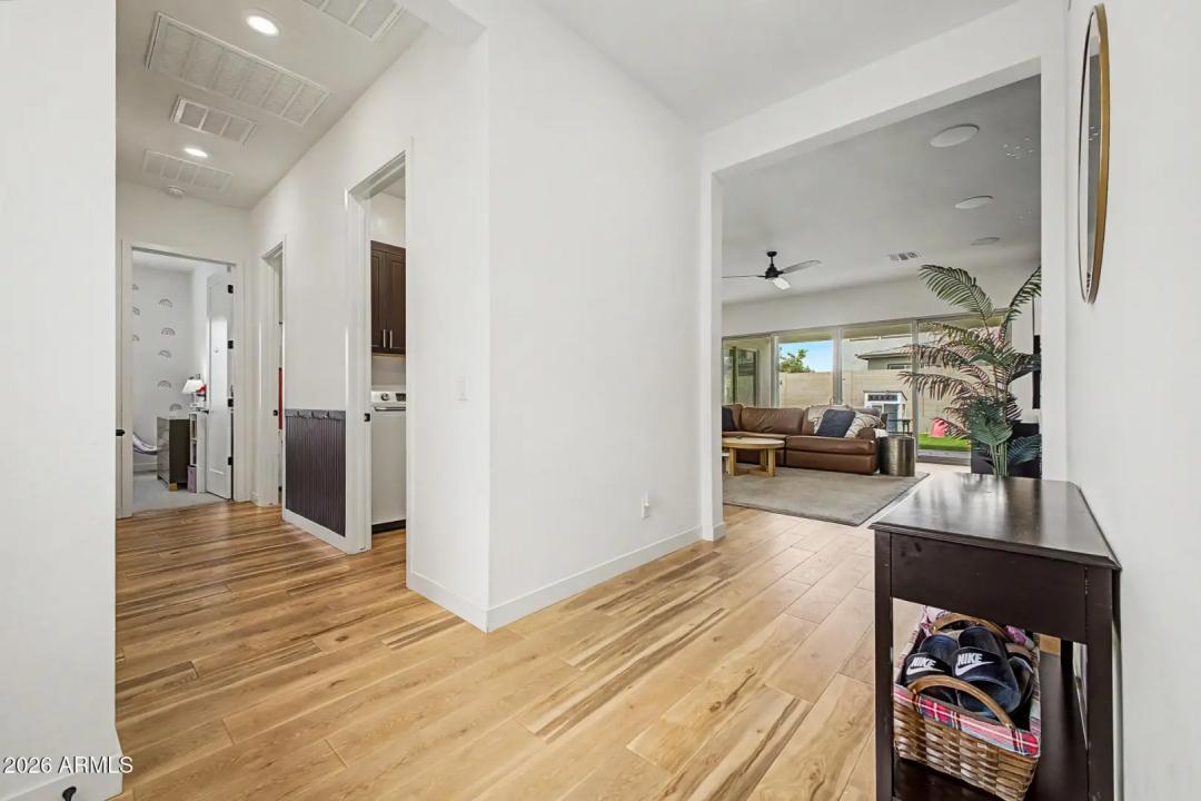 Real Estate Picture 11
