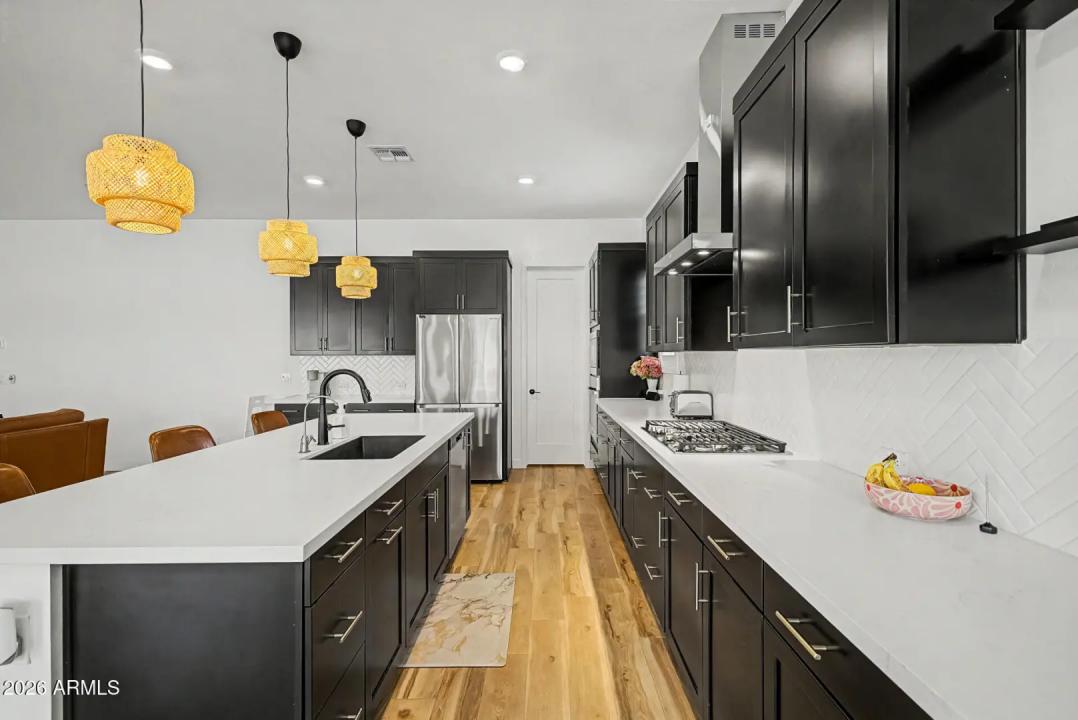 Real Estate Picture 18