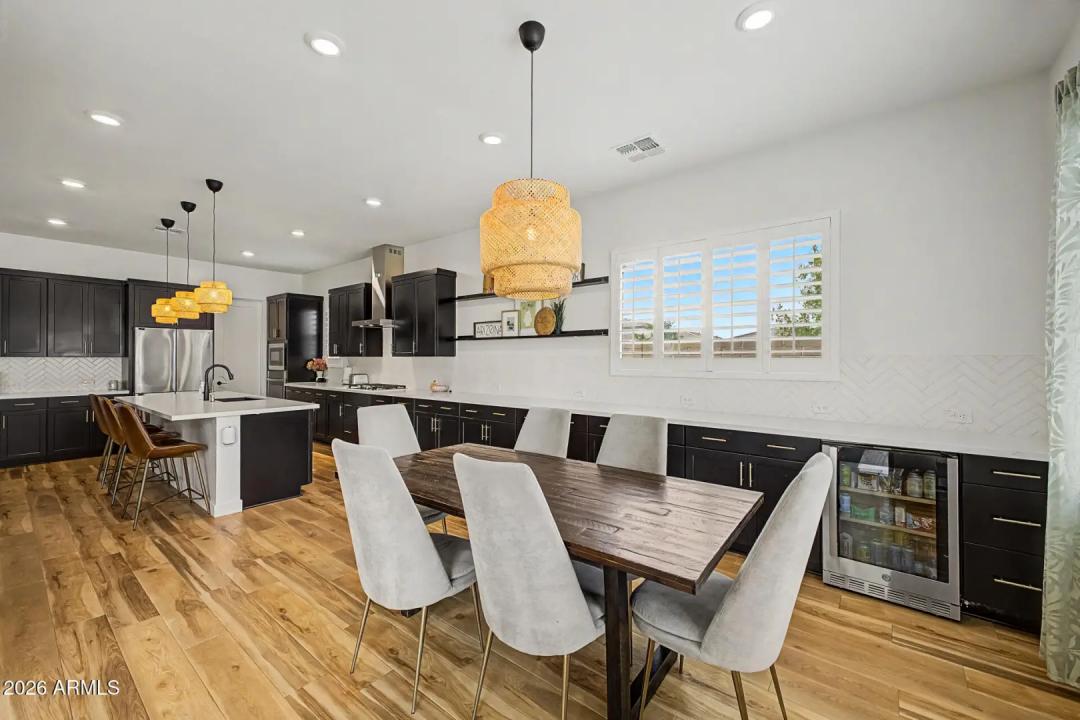 Real Estate Picture 21