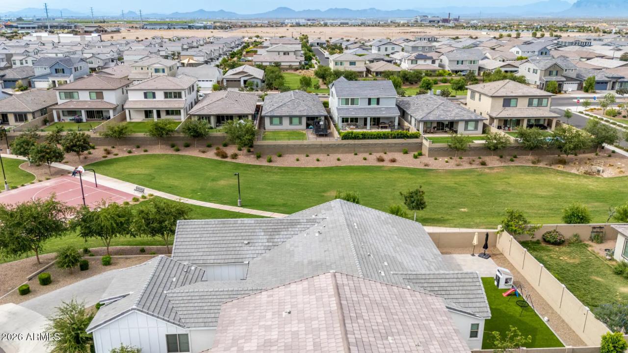 Real Estate Picture 58