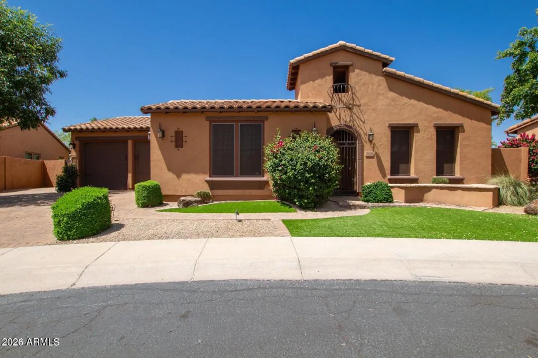 Real Estate Picture 7