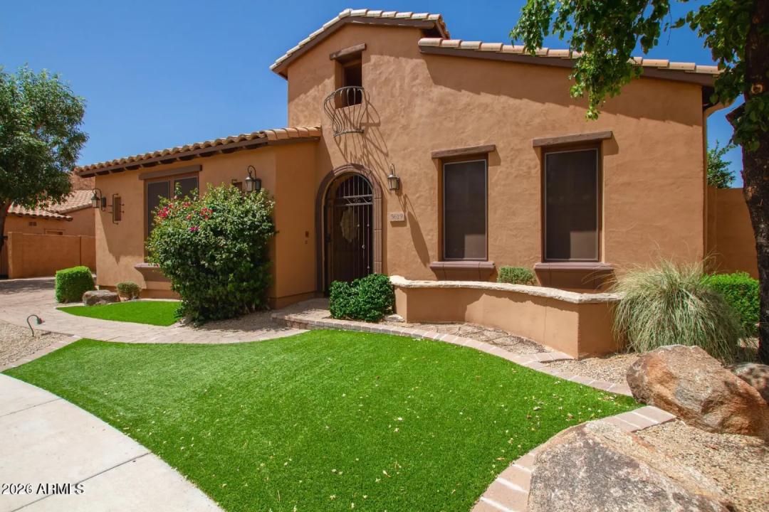 Real Estate Picture 9