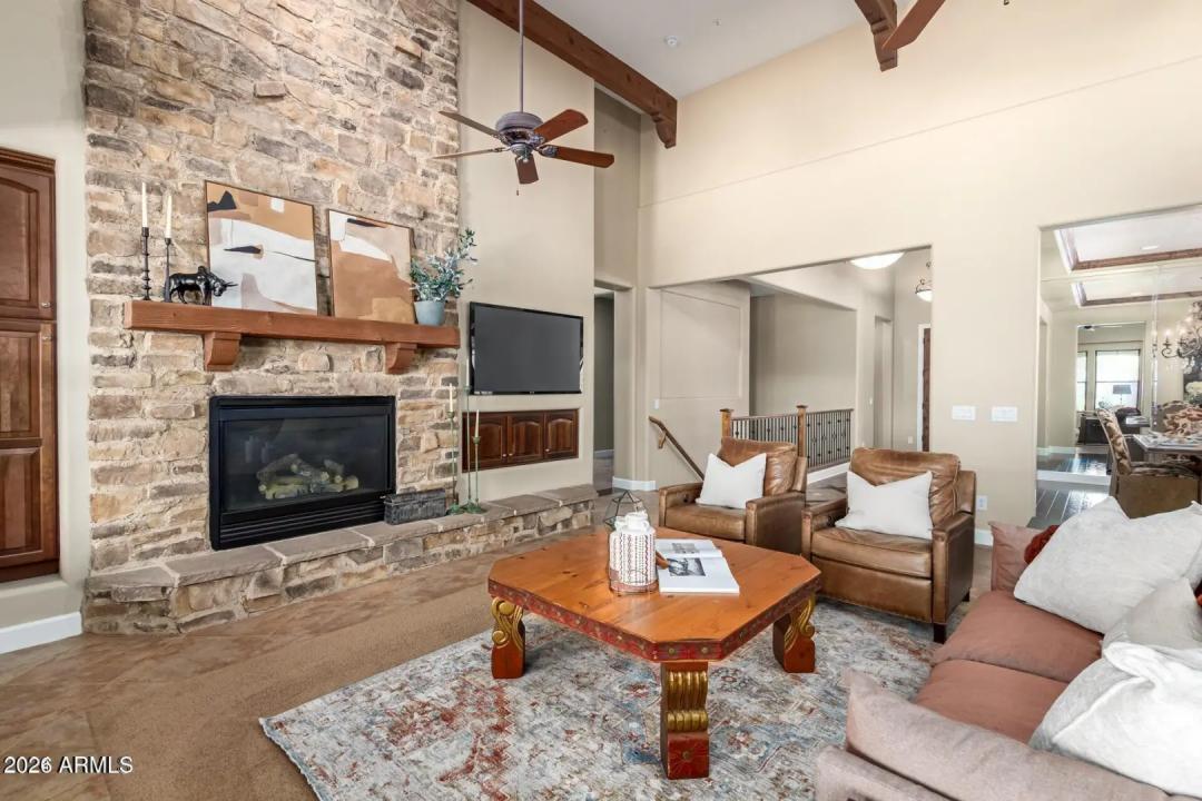 Real Estate Picture 17