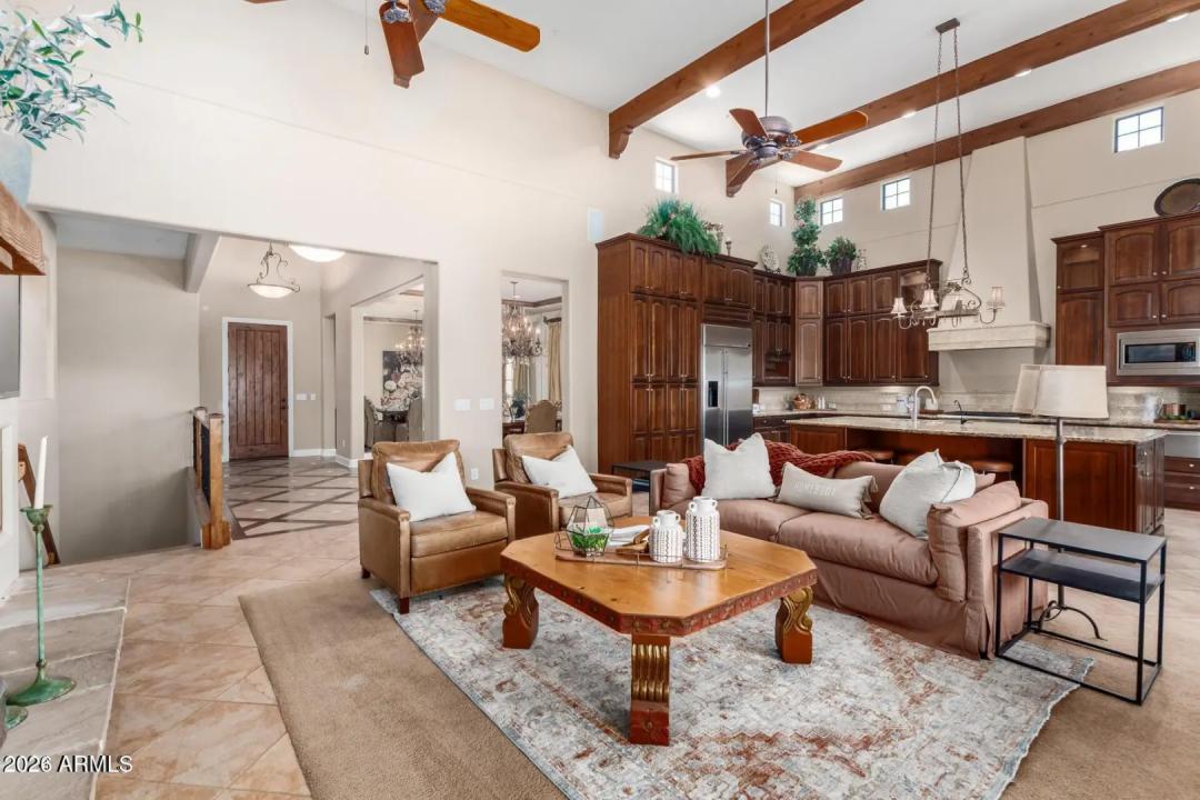 Real Estate Picture 16