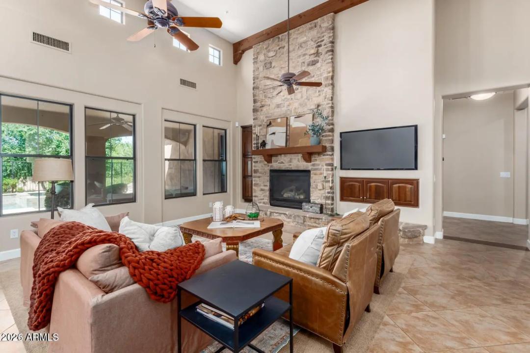 Real Estate Picture 19