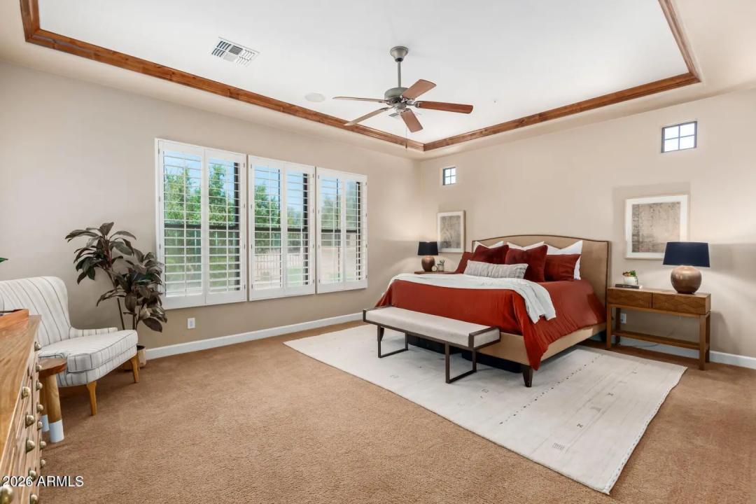 Real Estate Picture 22