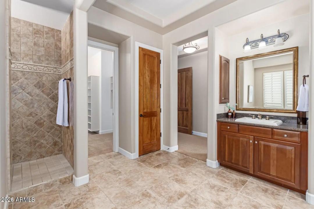Real Estate Picture 26
