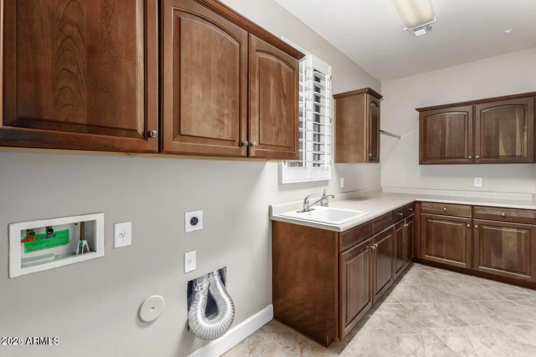 Real Estate Picture 35