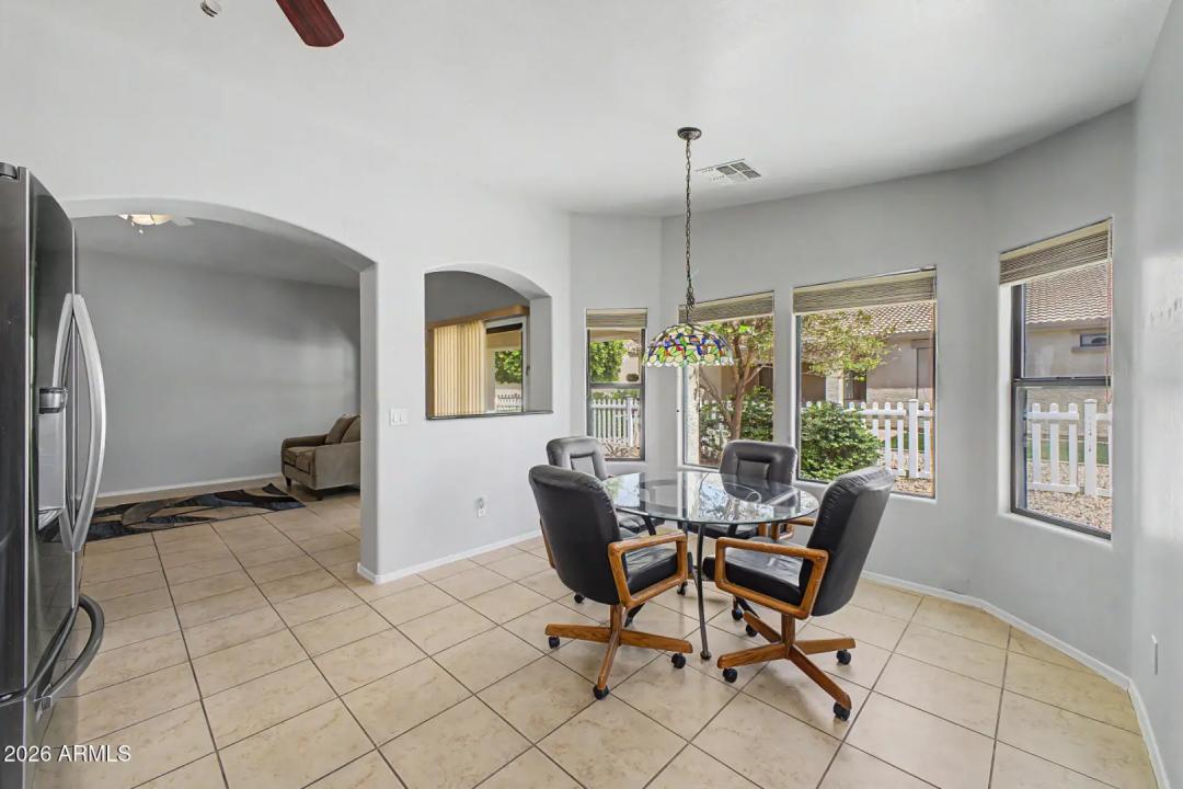 Real Estate Picture 9