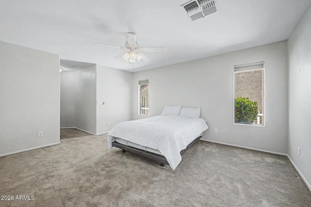 Real Estate Picture 15
