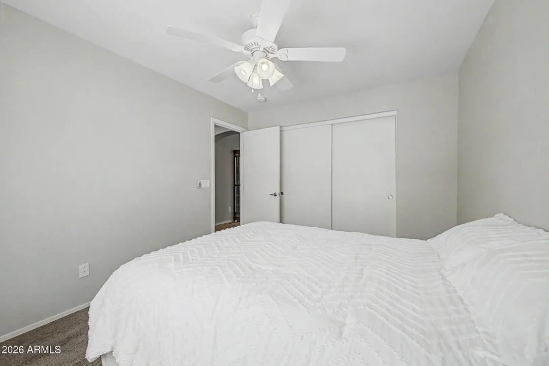 Real Estate Picture 22