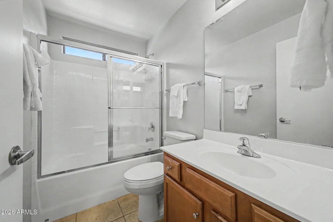 Real Estate Picture 23