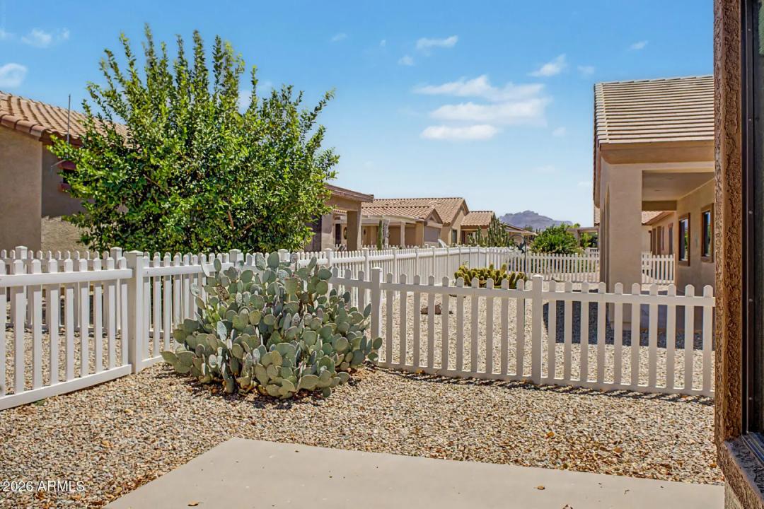 Real Estate Picture 28