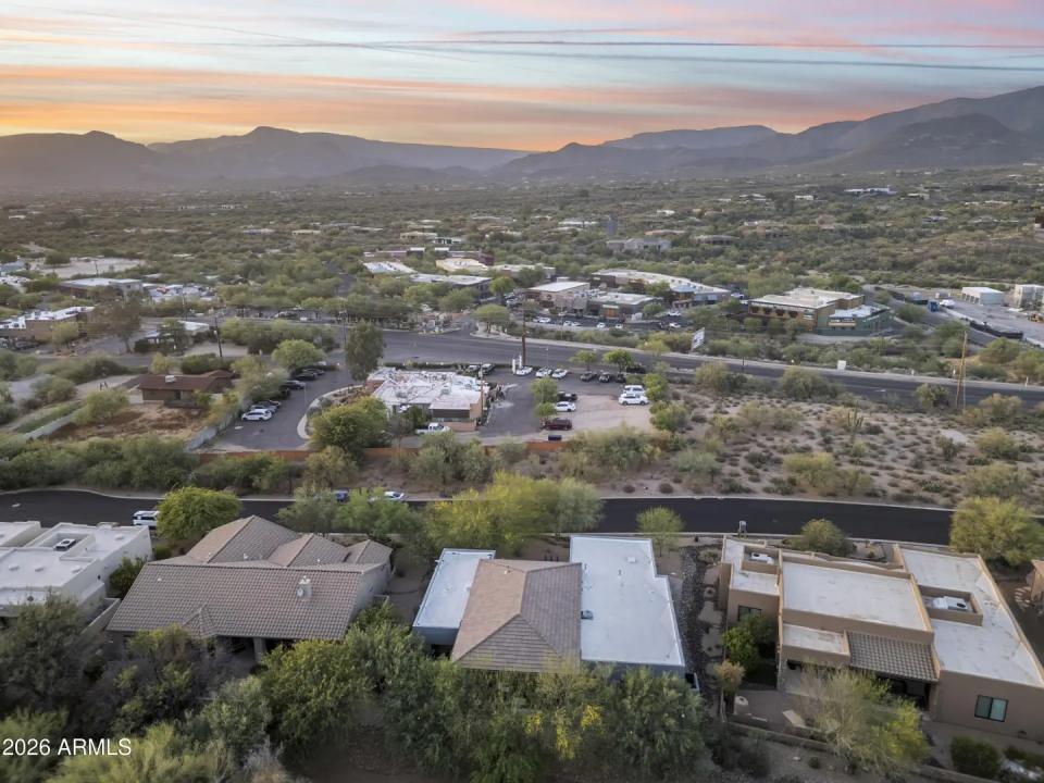 Real Estate Picture 38