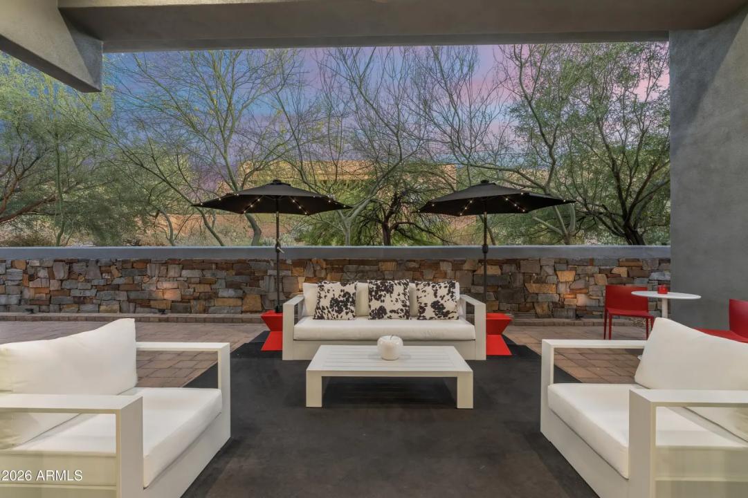 Real Estate Picture 32