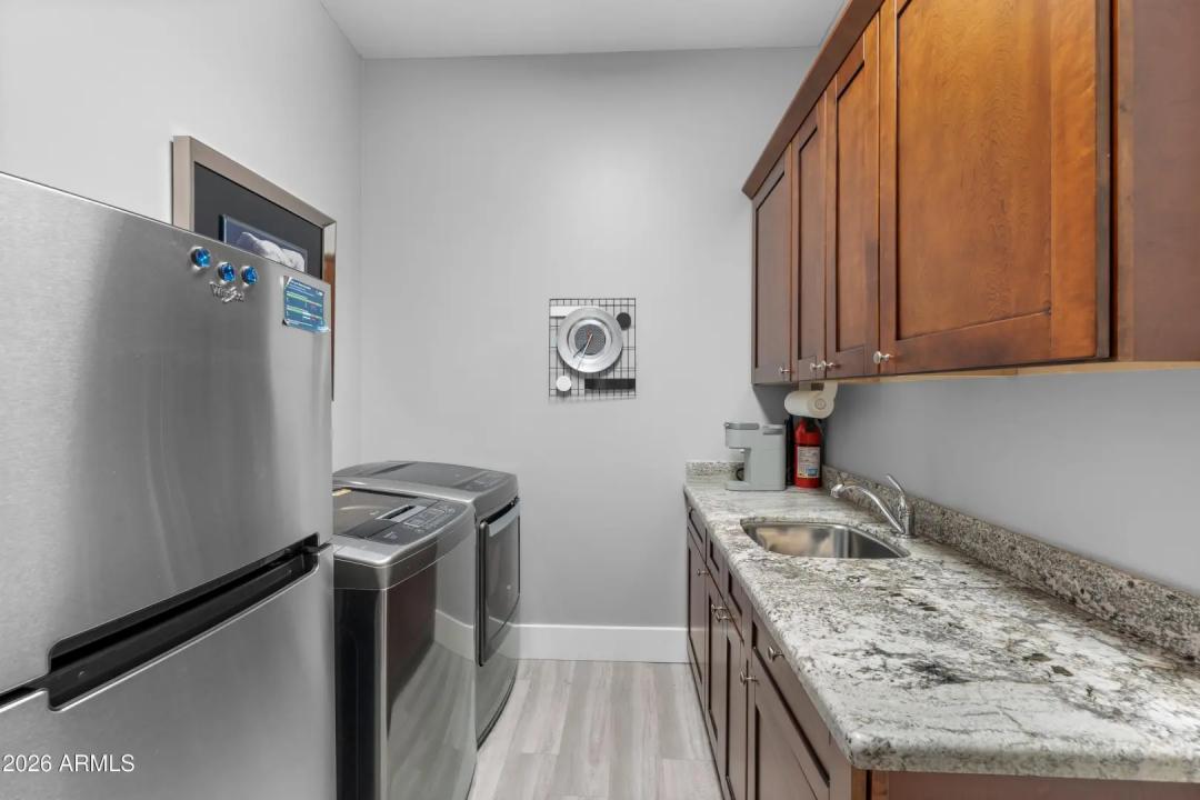Real Estate Picture 20