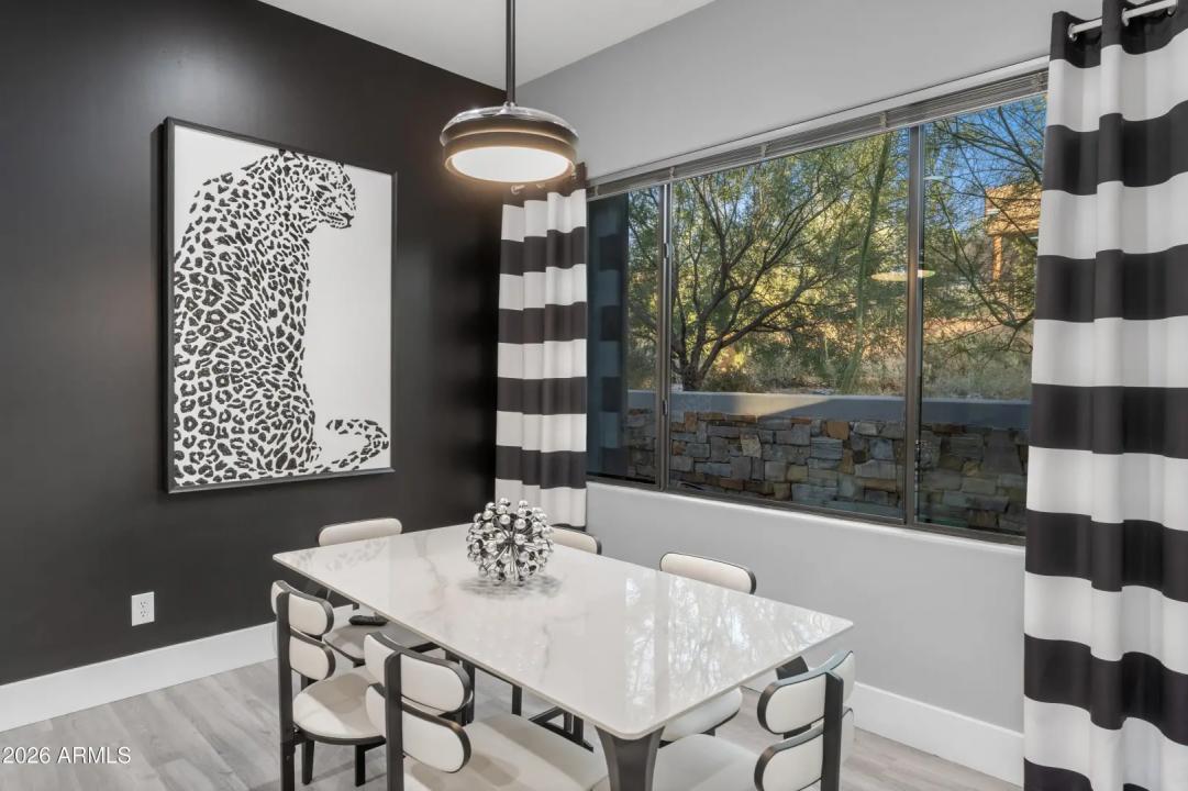 Real Estate Picture 10