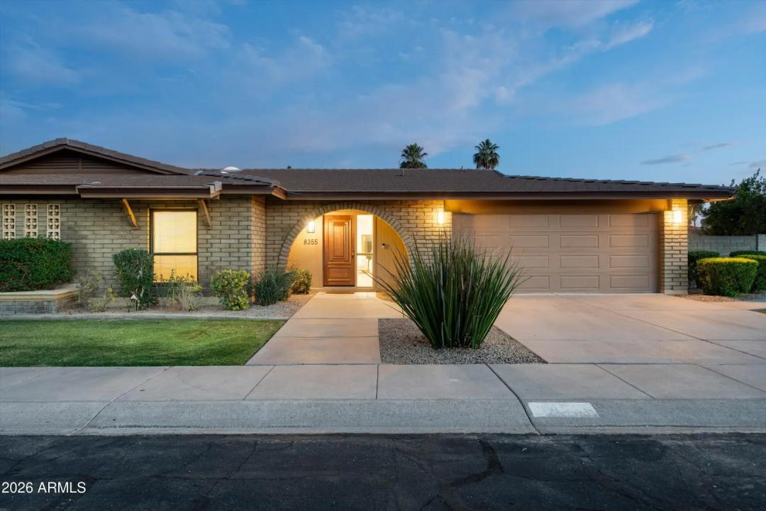 8355 E VIA DE LOS LIBROS Scottsdale AZ 85258