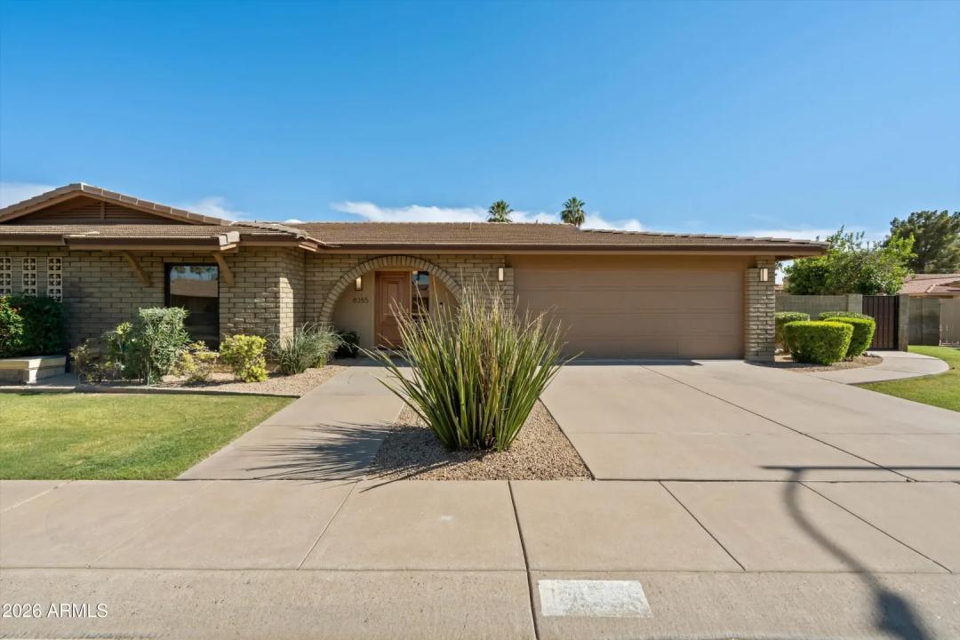 Real Estate Picture 5