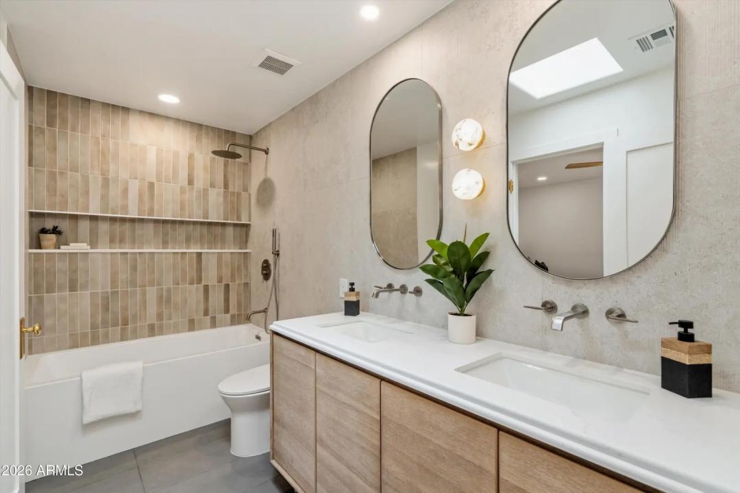 Real Estate Picture 26