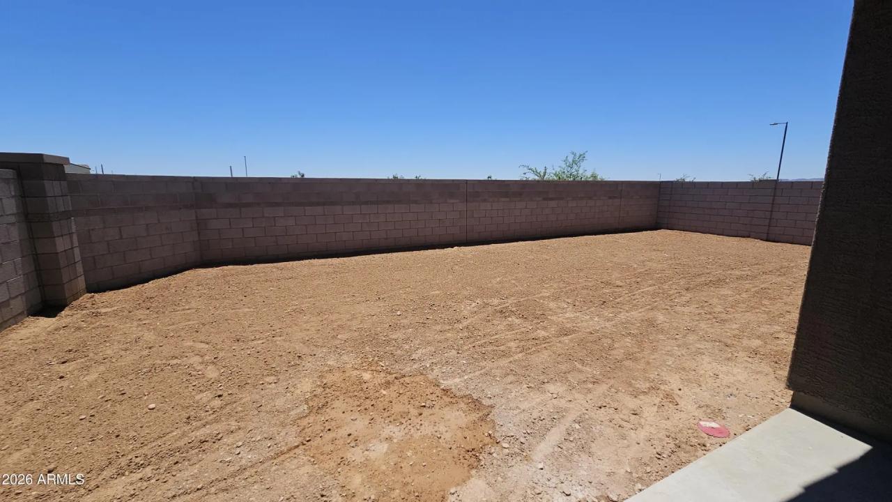 Real Estate Picture 5