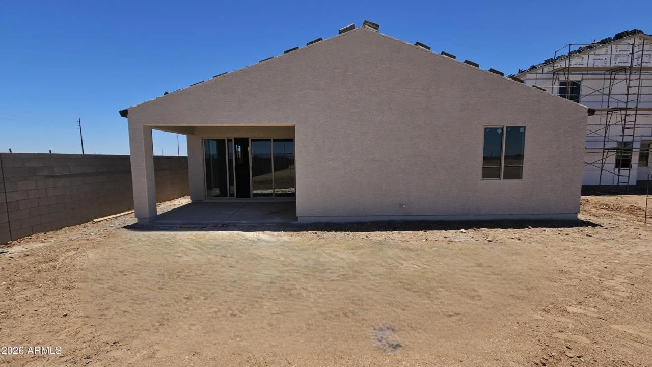 Real Estate Picture 6