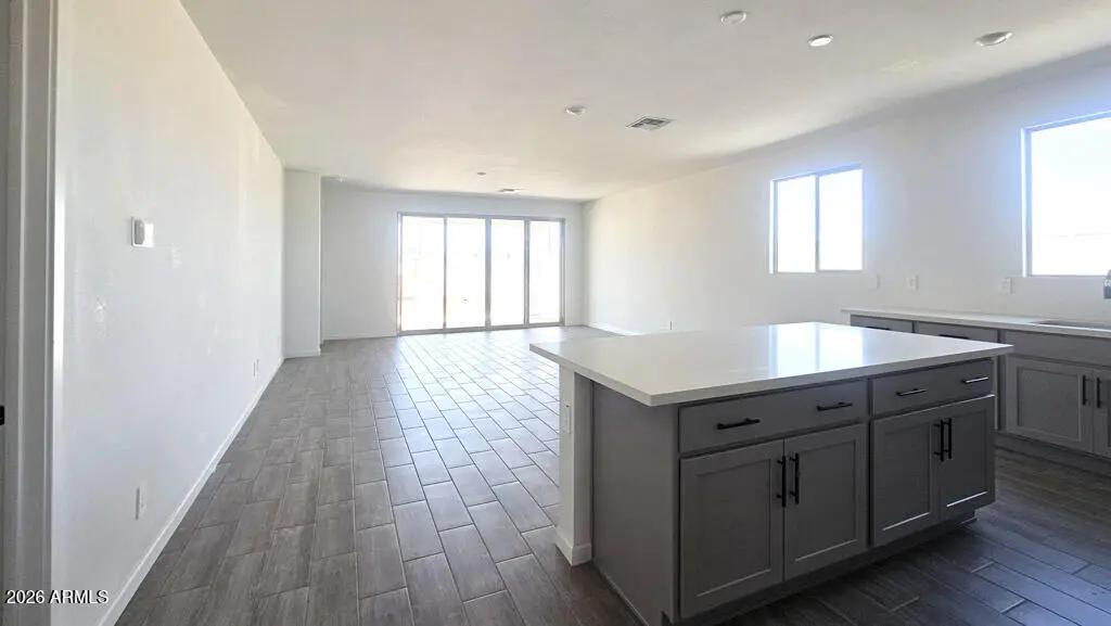Real Estate Picture 3
