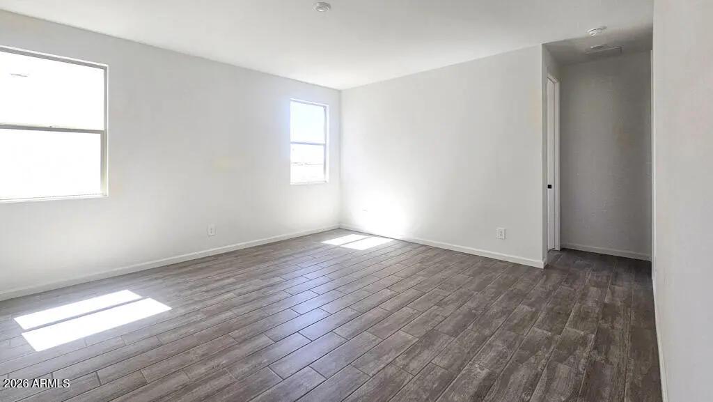 Real Estate Picture 7