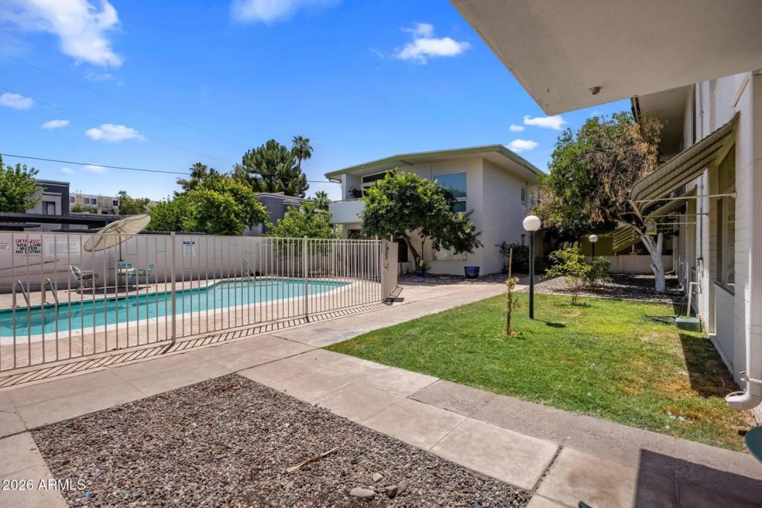 Real Estate Picture 13